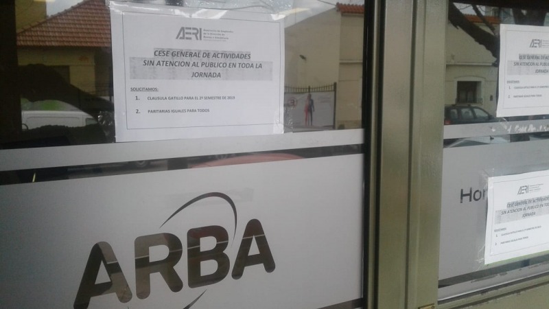La oficina de Arba contina cerrada en reclamo de paritarias